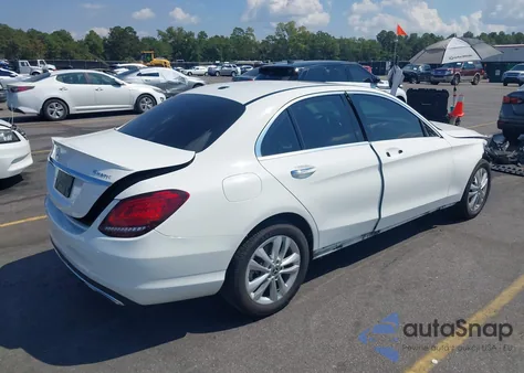 2019 Mercedes-Benz C 300 4Matic z USA, uszkodzony, nr VIN 55SWF8EB0KU306992